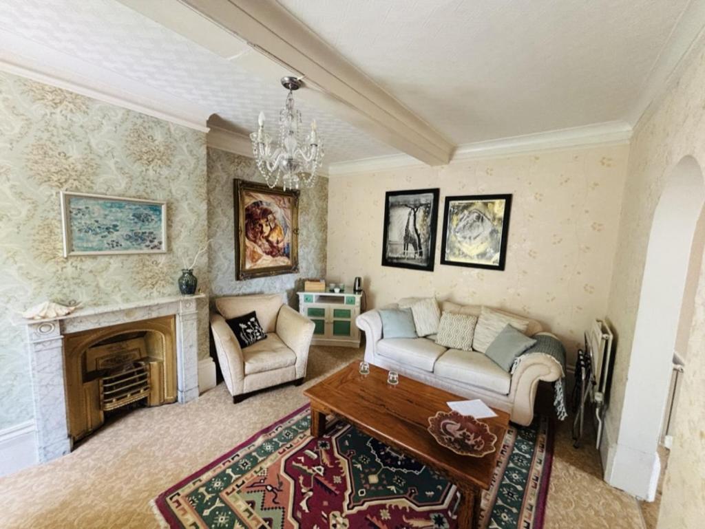 Enchanted Manor Niton Стая снимка